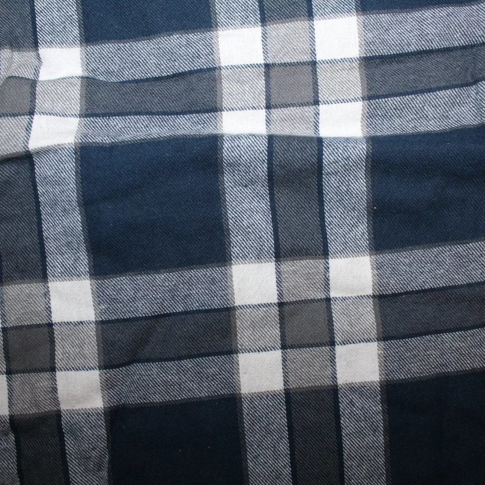 Perry Ellis bring classic